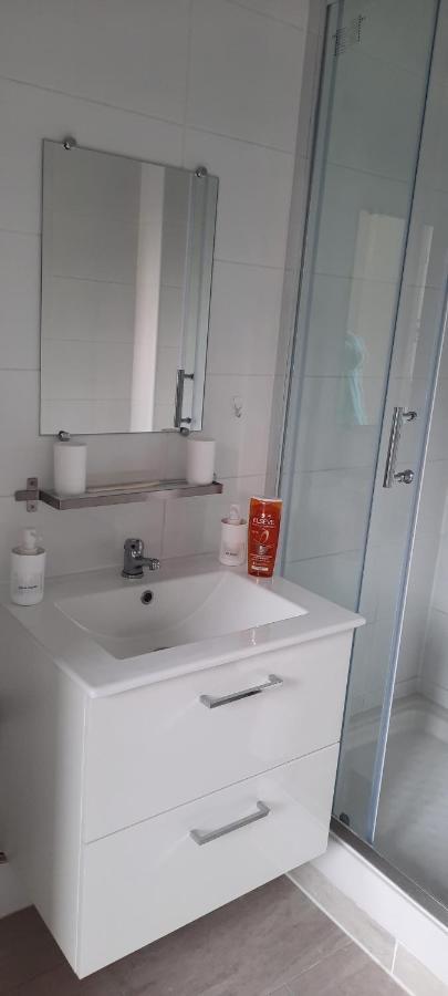 Studio Parking Gratuit Sur Place Claye Souilly Buitenkant foto