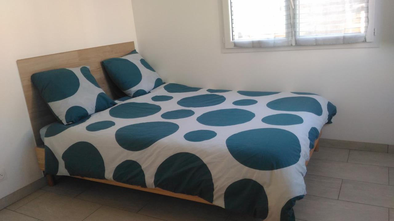 Studio Parking Gratuit Sur Place Claye Souilly Buitenkant foto